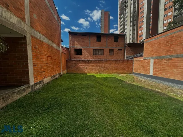 Lote Residencial en Sabaneta en Loma de San Remo