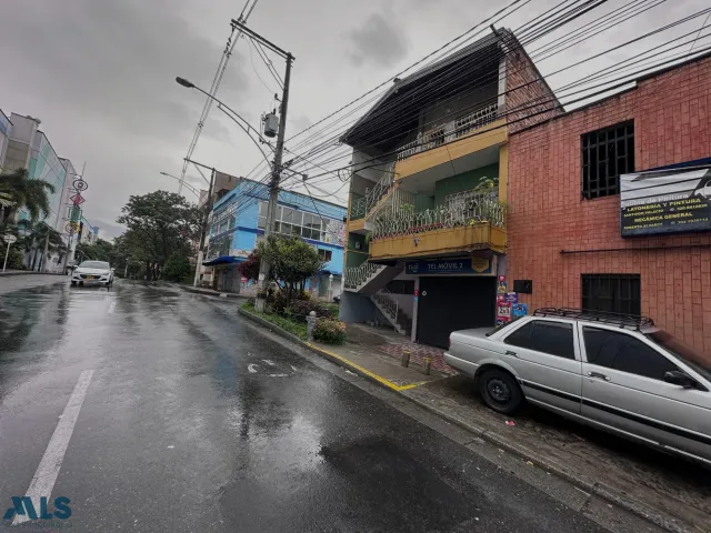 Casa en Medellín en Los Alpes
