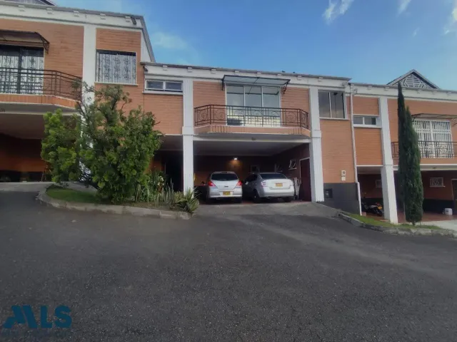 Casa en Medellín en El Poblado