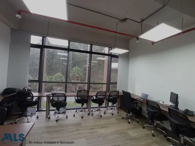 Oficina en Medellín en Las Palmas