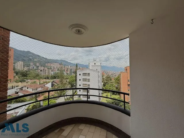 Apartamento en Medellín en Las Palmas