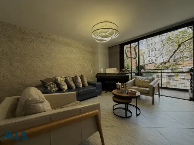 Apartamento en Medellín en Conquistadores