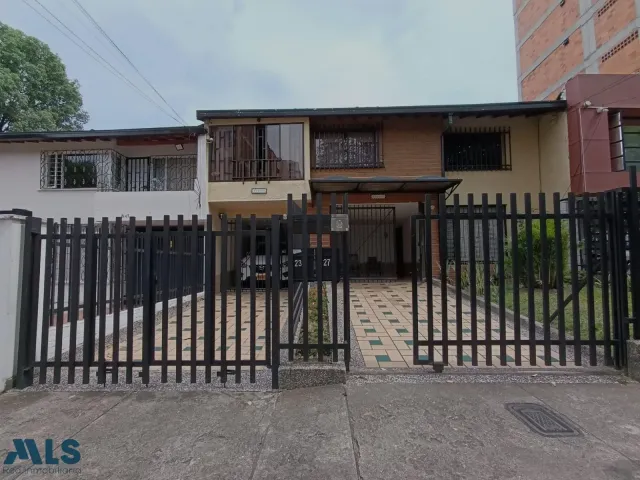 Casa en Medellín en La Palma
