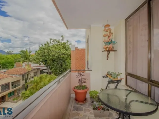Apartamento en Medellín en Rosales