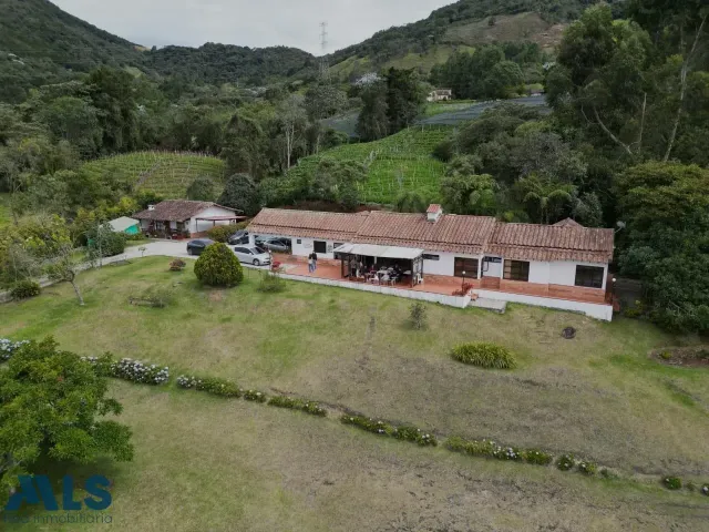 Finca Recreativa en La Ceja en Via La Ceja - La Unión