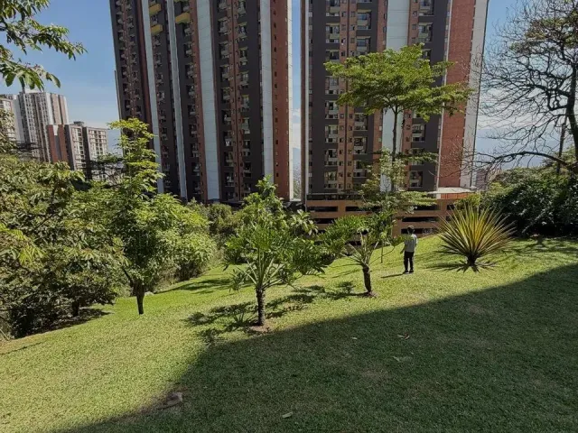 Apartamento en Medellín en La Hondonada