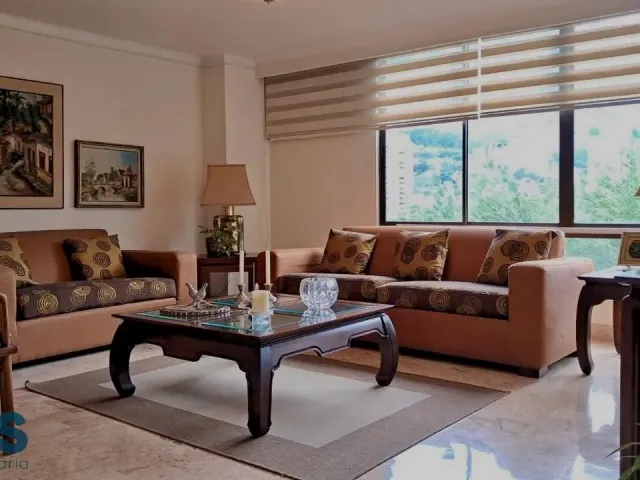 Apartamento en Medellín en Altos del Poblado