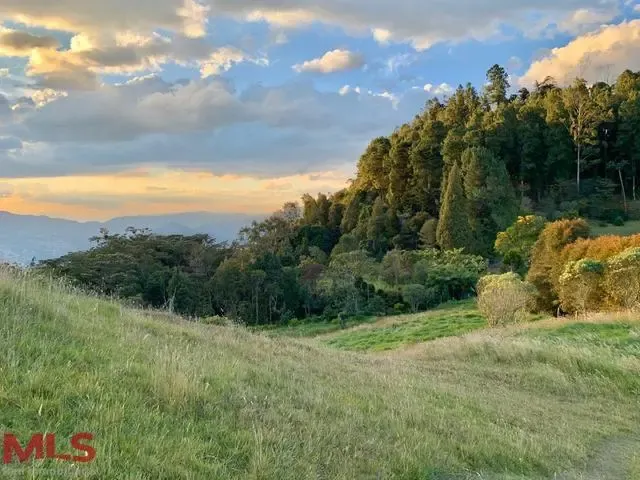 Lote Residencial en Envigado en Alto de las Palmas