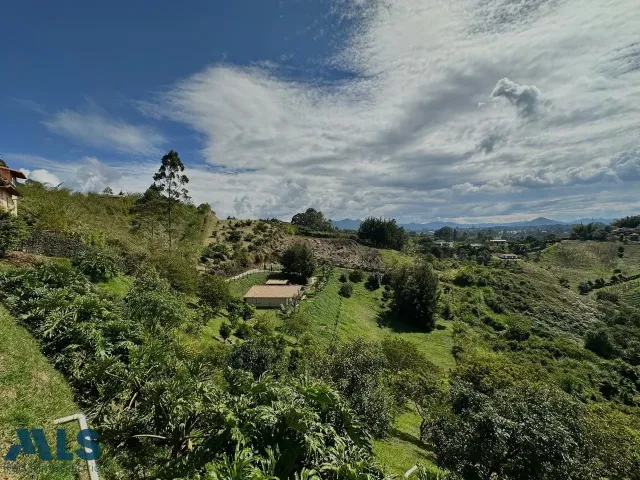 Finca Recreativa en Marinilla en Cascajo Abajo