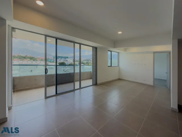 Apartamento en Medellín en Ciudad del Rio