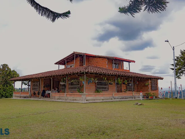 Lote Residencial en San Vicente en Urbano