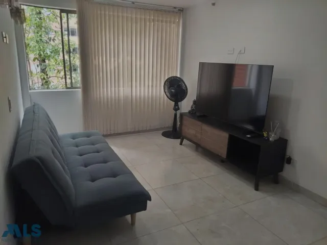 Apartamento en Medellín en Los Alpes