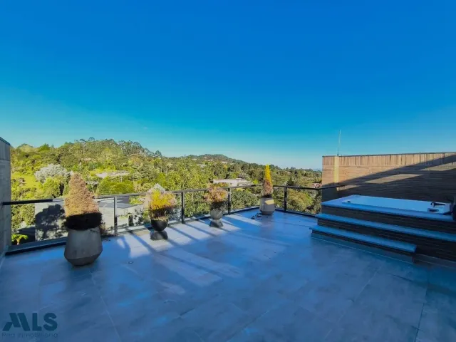 Apartamento en Envigado en Alto de las Palmas