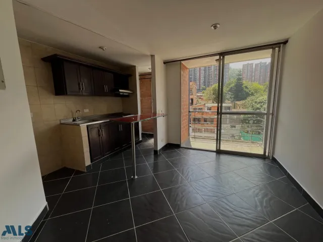 Apartamento en Sabaneta en Villas del Carmen