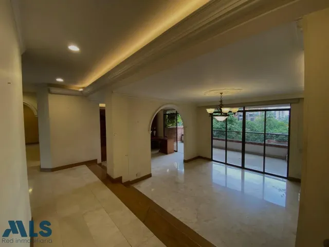 Apartamento en Medellín en Castropol
