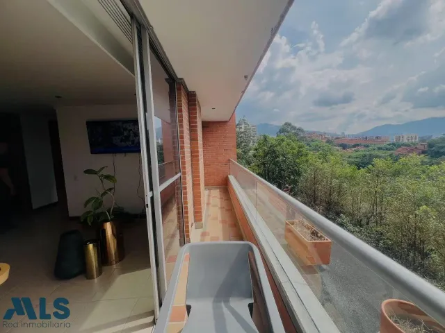 Apartamento en Envigado en Loma de Benedictinos