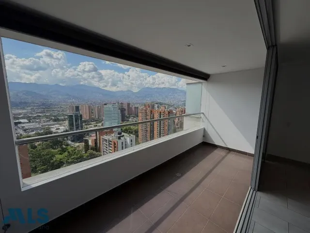 Apartamento en Medellín en Castropol