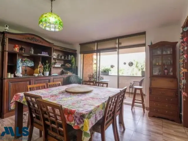 Apartamento en Medellín en Castropol