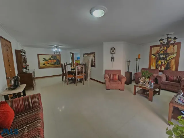 Apartamento en Medellín en Laureles