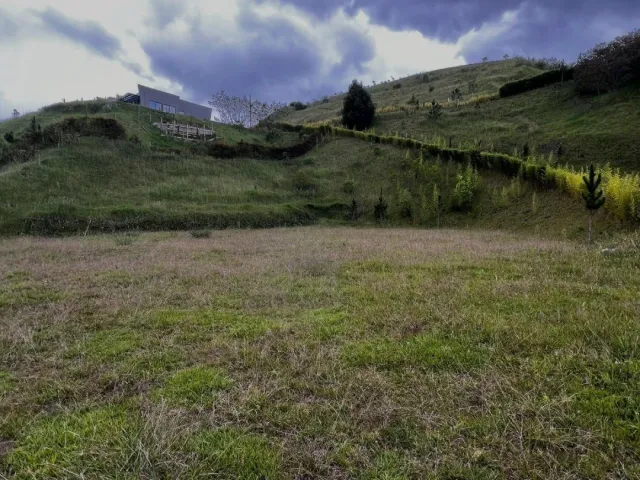 Lote Residencial en El Retiro en V. El Chuscal