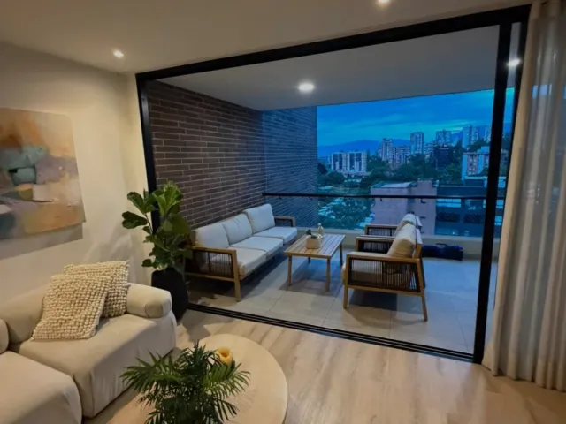 Apartamento en Envigado en Loma de Cumbres