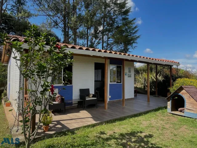 Casa en Rionegro en V. Cabeceras