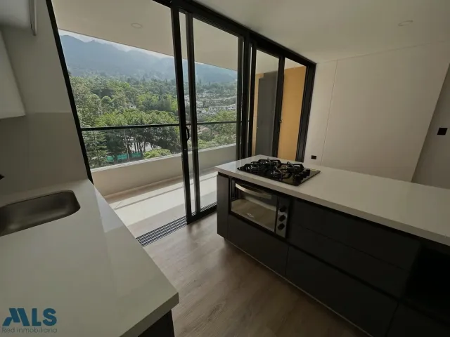 Apartamento en Envigado en Loma de los Mesa