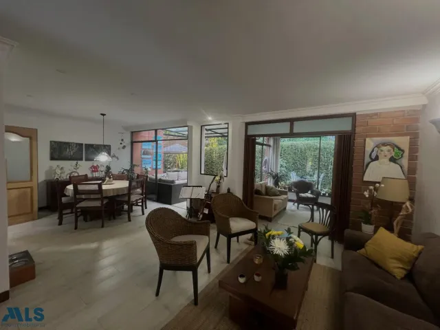 Casa en Envigado en El Chocho