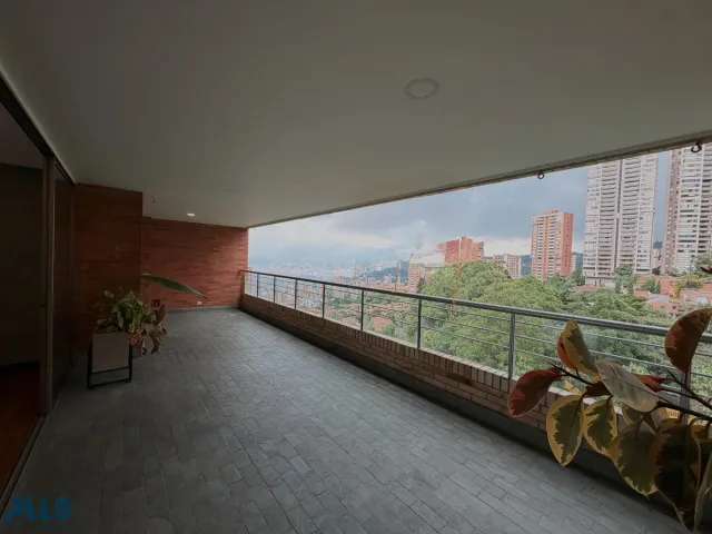 Apartamento en Medellín en La Calera