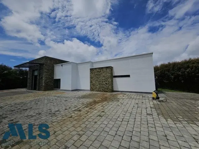 Casa en Envigado en Alto de las Palmas