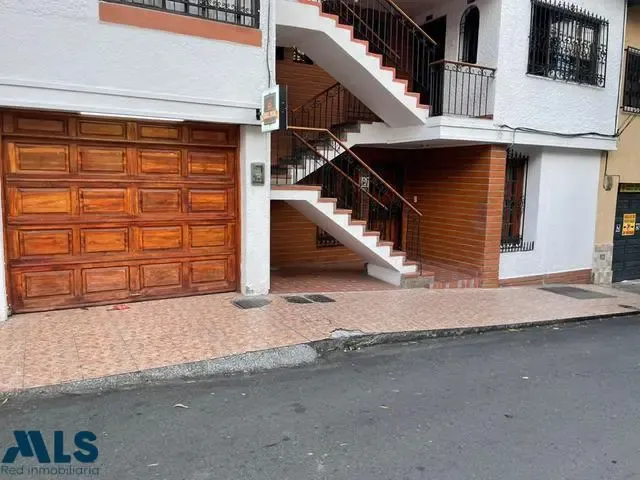 Casa en Medellín en El Danubio