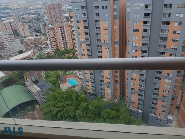 Apartamento en Sabaneta en Alto de Las Flores