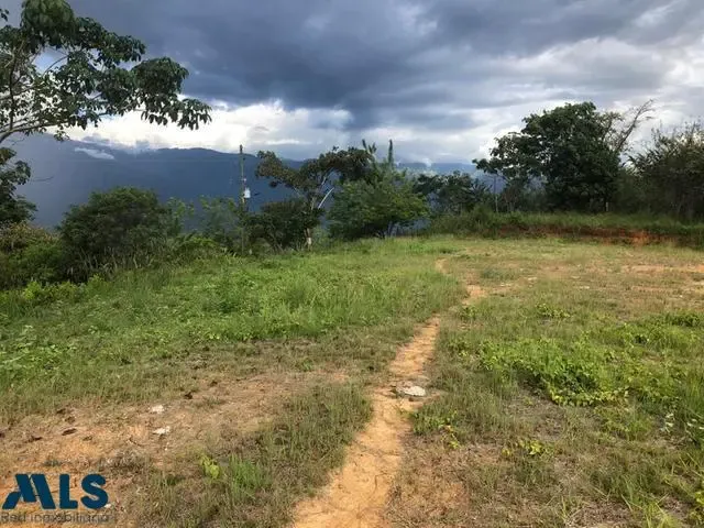 Lote Residencial en Santa Fe de Antioquia en Altos del Tonusco