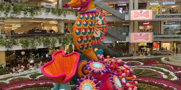 Medellín, Aquí Todo Florece: The Ultimate 2026 Flower Festival Guide for Visitors and Investors