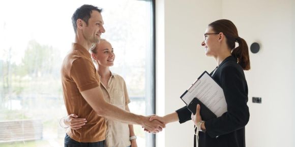 Essential Tips for Foreigners Buying Property in Medellín: A Comprehensive Guide