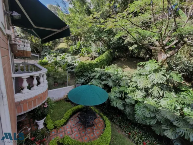 Casa en Medellín en Las Palmas