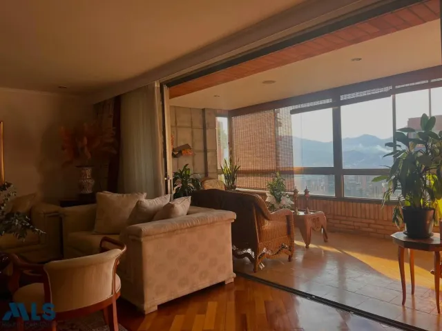 Apartamento en Medellín en Las Santas