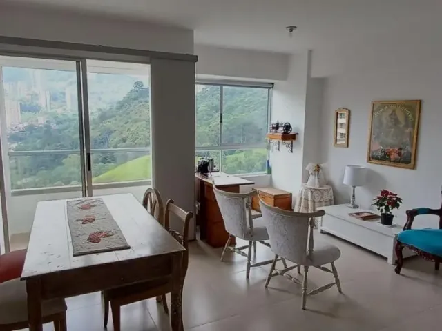 Apartamento en Sabaneta en Tres Esquinas