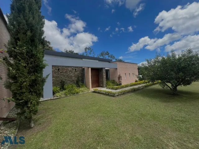 Casa en La Ceja en V. EL Capiro