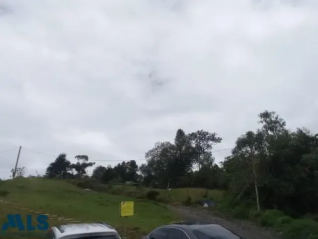 Lote Residencial en Envigado en Alto de las Palmas