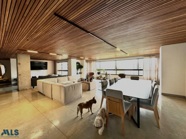 Apartamento en Medellín en El Campestre