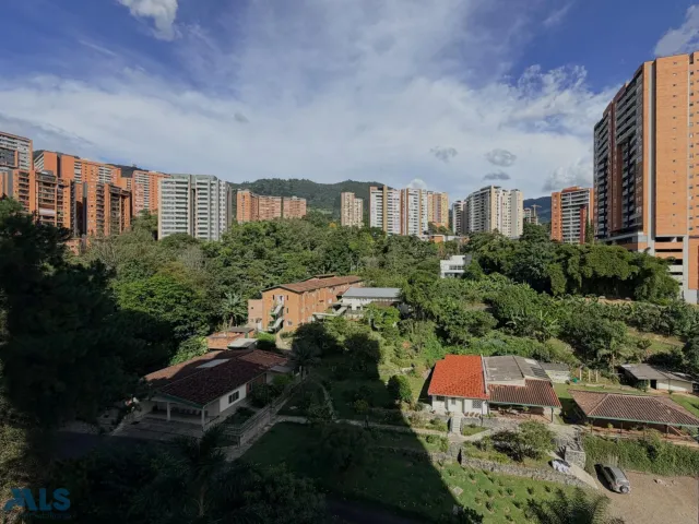 Apartamento en Envigado en Loma de Las Brujas
