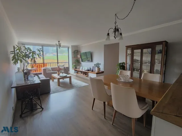 Apartamento en Medellín en El Campestre