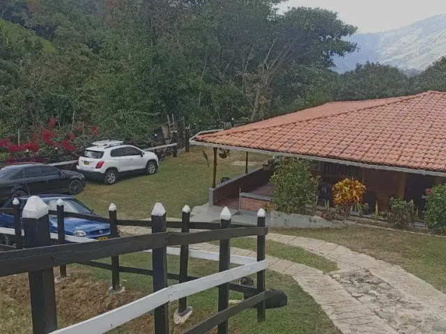 Finca Recreativa en Titiribi en La Albania