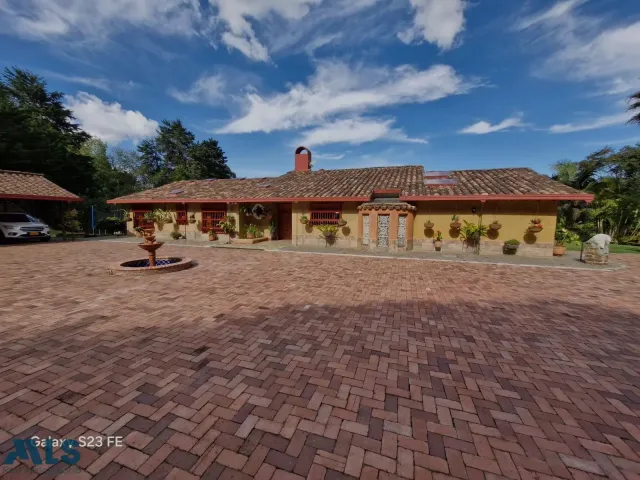 Casa en Rionegro en V. Yarumal