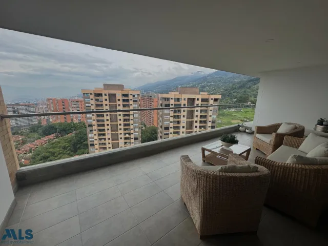 Apartamento en Envigado en Loma de Las Brujas