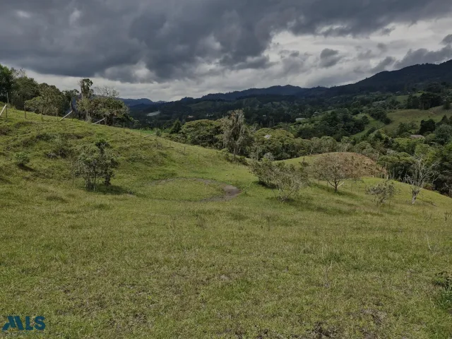 Lote Residencial en Rionegro en V. El Tablazo