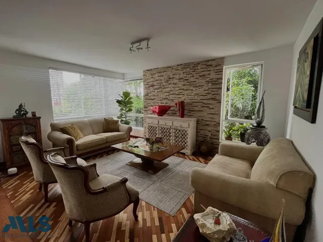 Apartamento en Medellín en El Tesoro