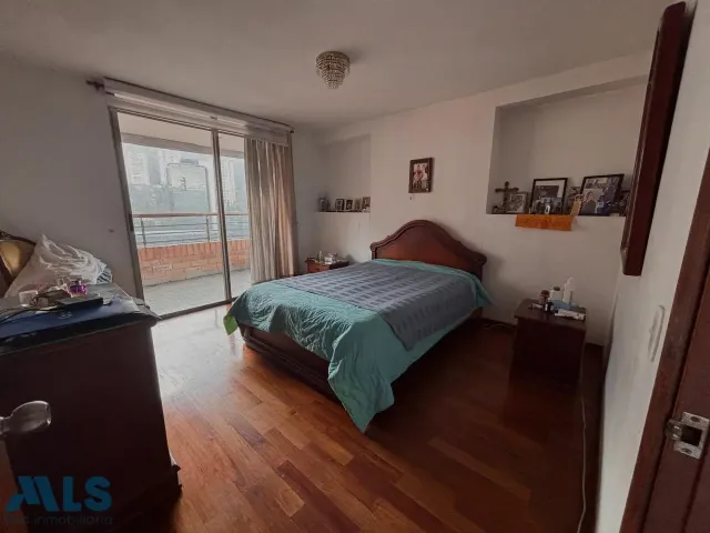 Apartamento en Medellín en El Tesoro