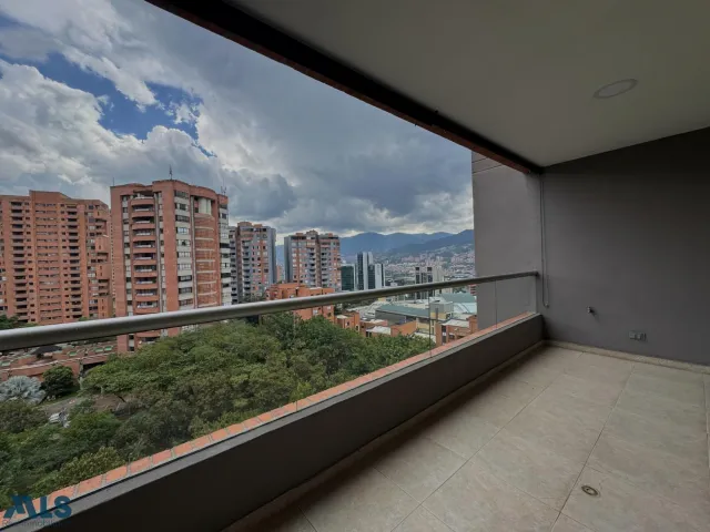 Apartamento en Medellín en Los Balsos Nº 1